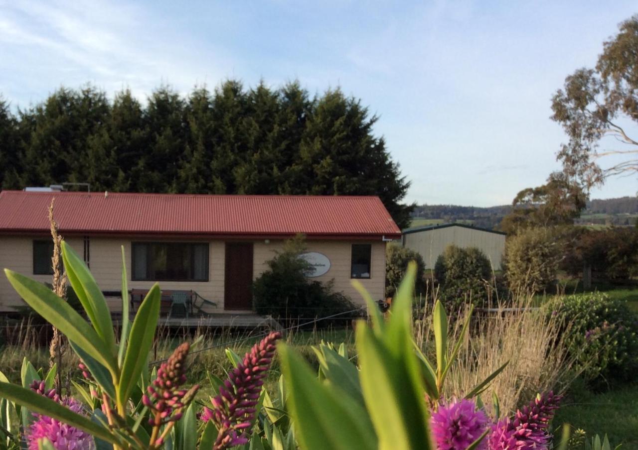 Cherry Top Farmstay - Boutique Eco Village Lilydale Exterior foto